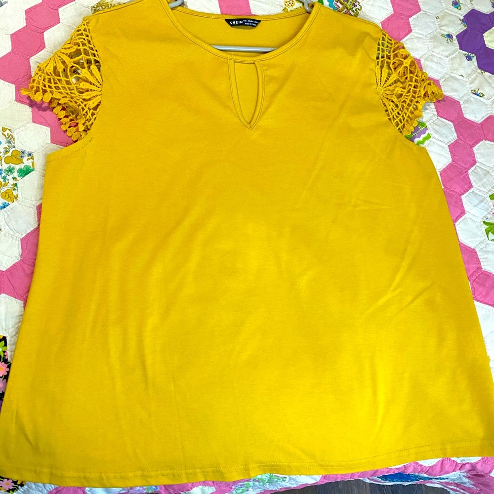 Shein size Large shirt